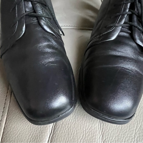 ST. JOHN'S BAY Black Leather Boots Sz 8.5 M Lace Up Ankle Y2K Retro Preppy Goth - Picture 6 of 15